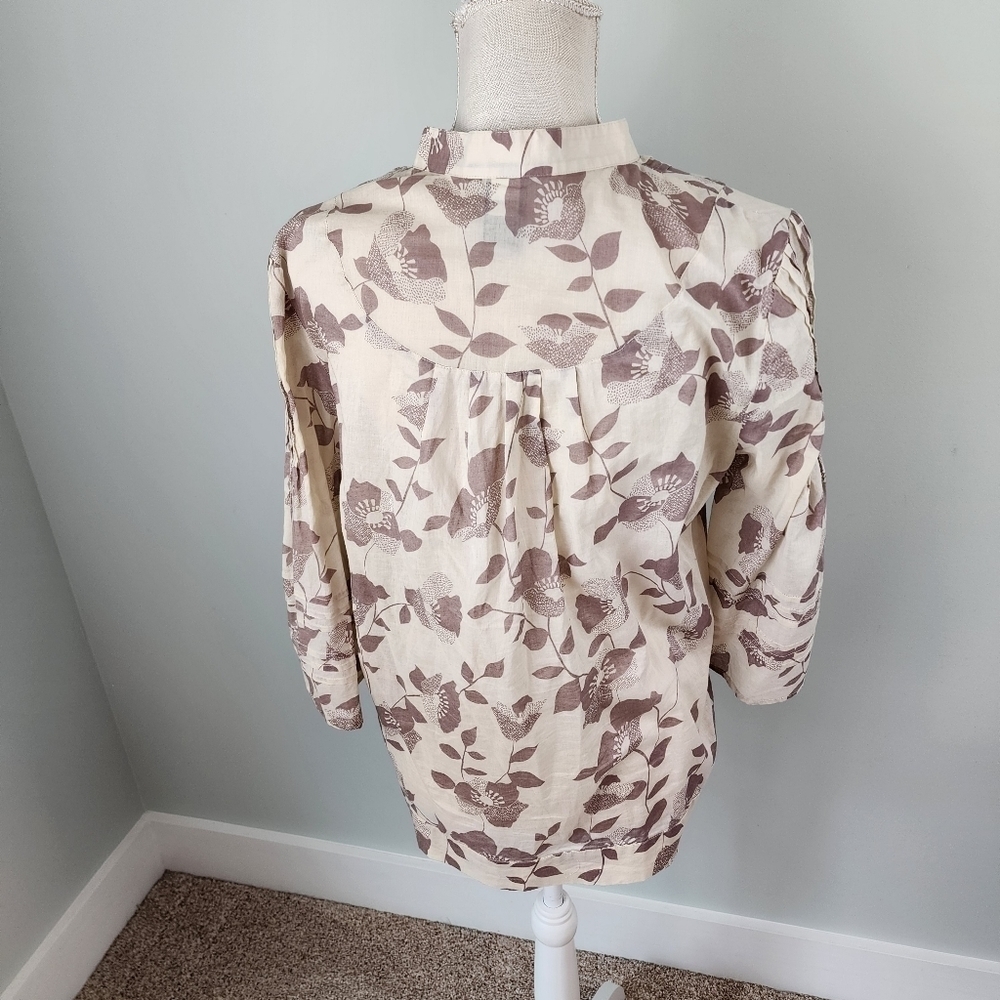Moda International Women’s Floral Sheer Flowy 3 Button Blouse Top Size Large — image 2 of 7